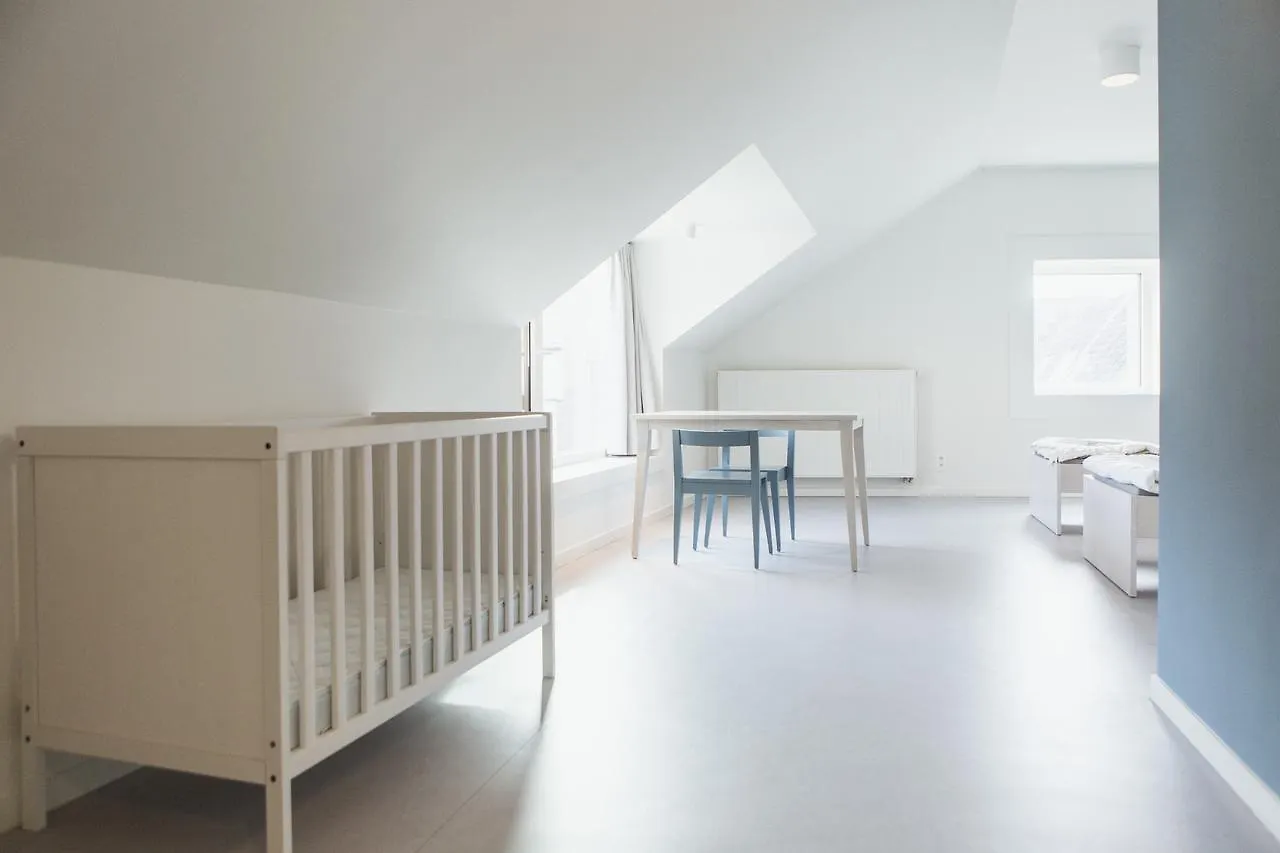 Snuffel Youth Hostel Μπριζ 0*,  Βέλγιο