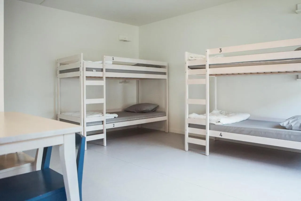 Snuffel Youth Hostel Μπριζ